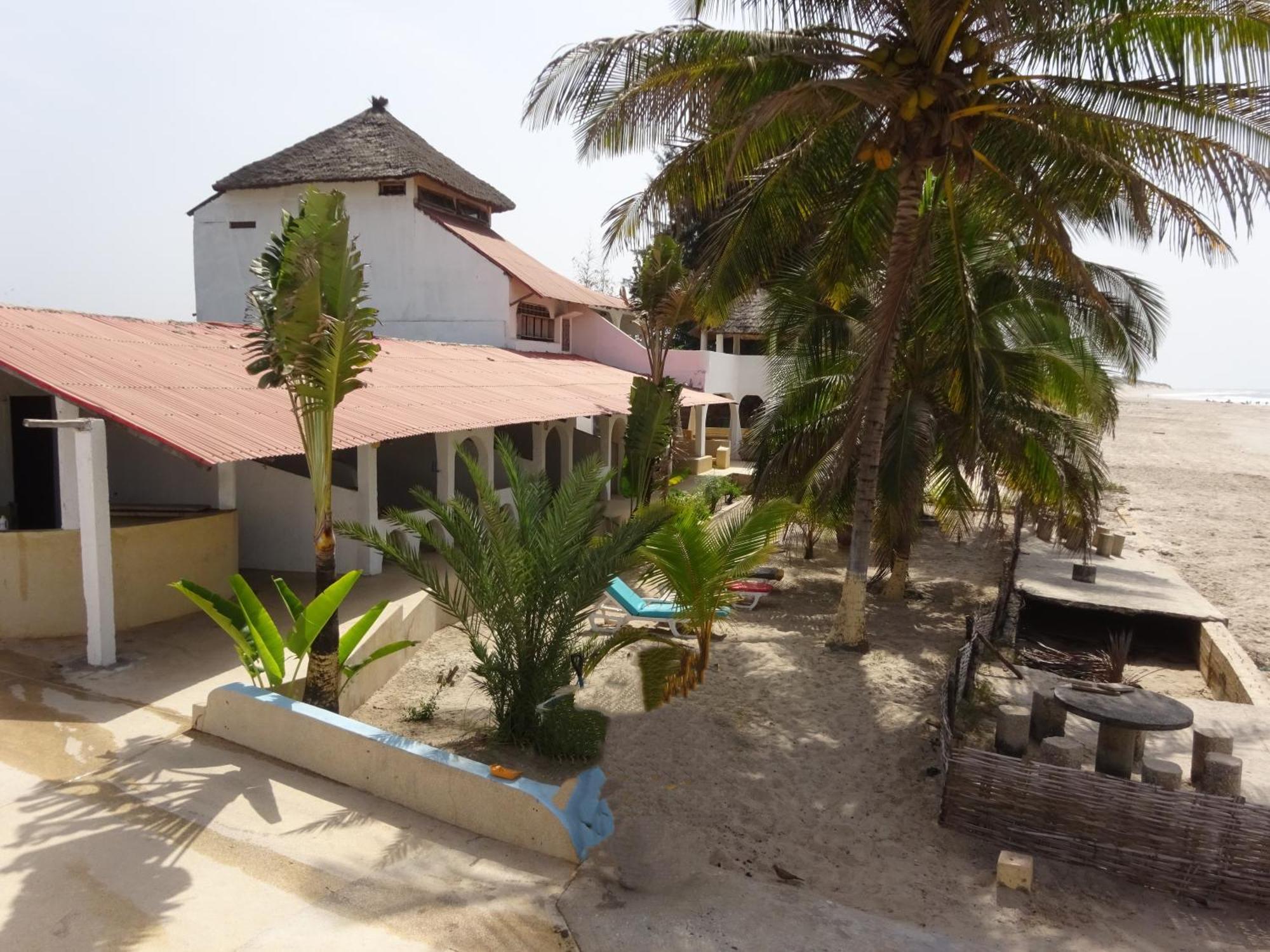 Hotel Du Bar De La Mer Cap Skirring Kabrousse Экстерьер фото
